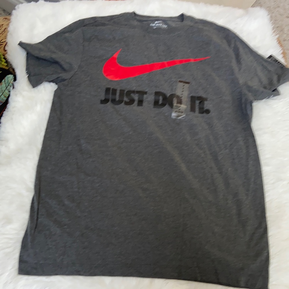 Nike T-shirt